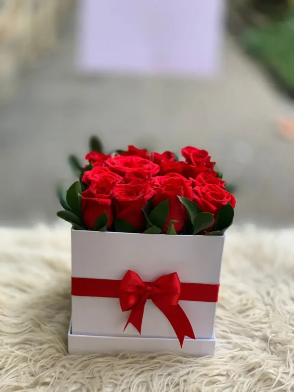 Caja con rosas