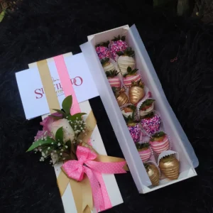 Caja de fresas con chocolate